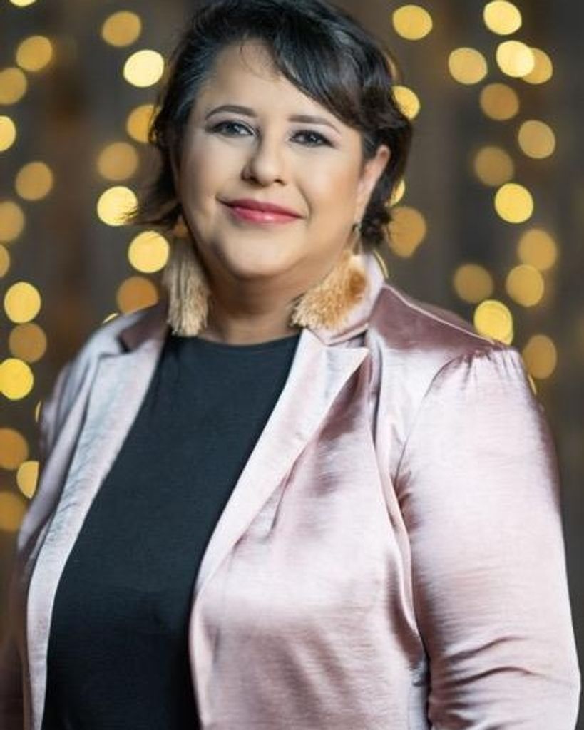 Esperanza "Hope" Flores Profile Photo