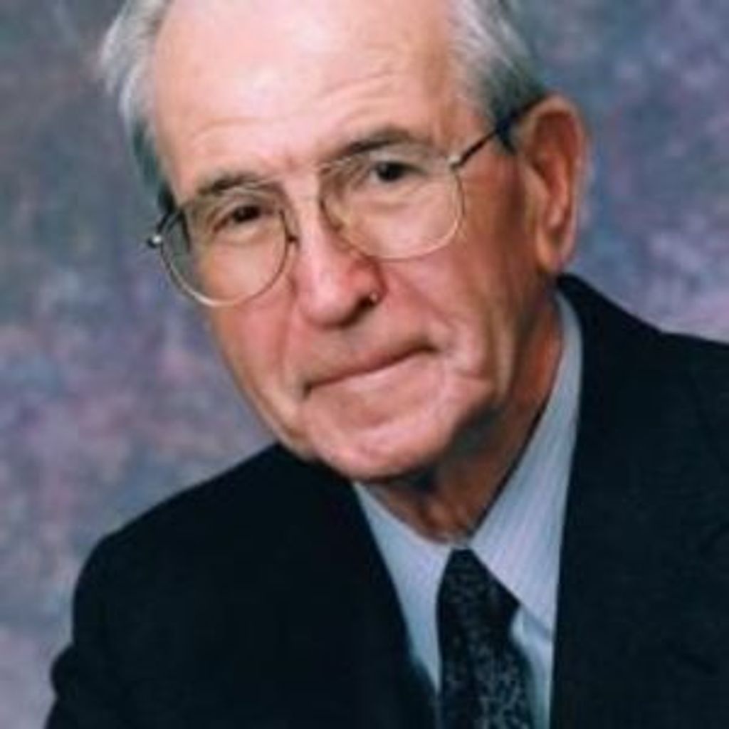 Thomas Mills Profile Photo