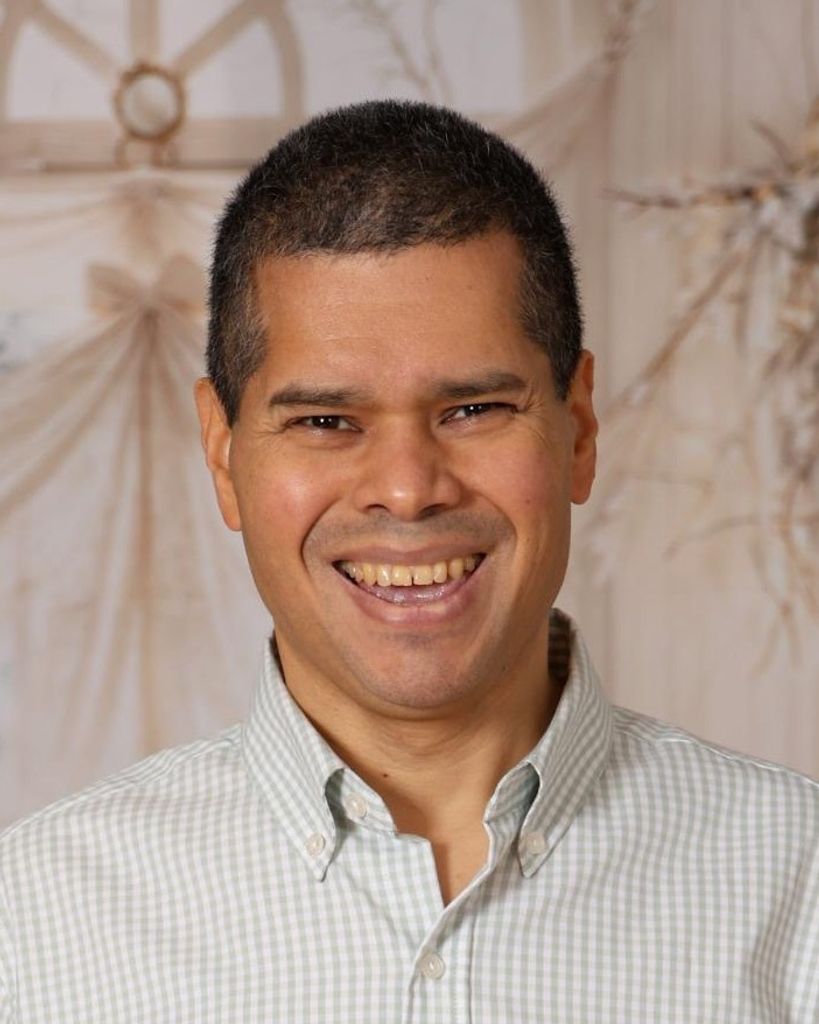 Luiz  "Guto" Campos Santana Profile Photo