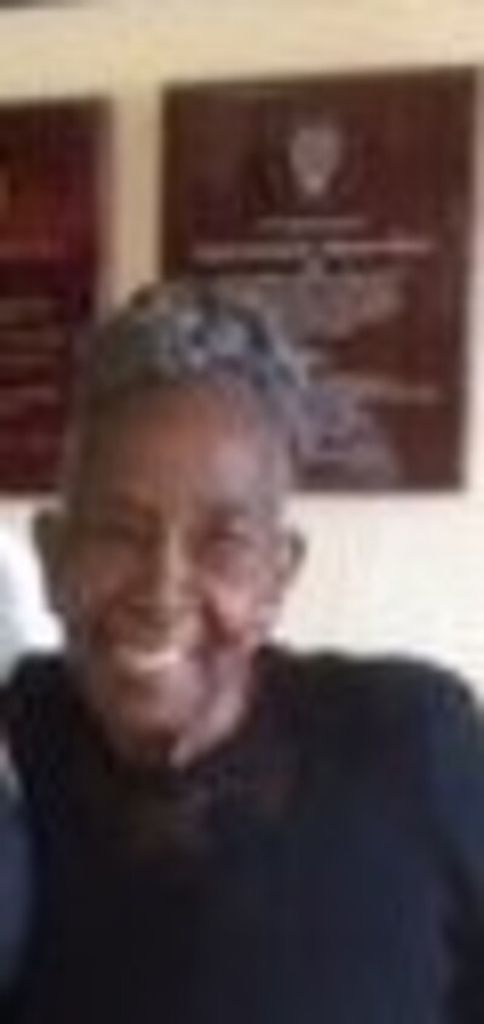 Louise Grant Profile Photo