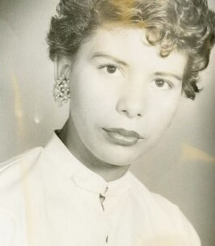 Carlota "Carol" Mejia