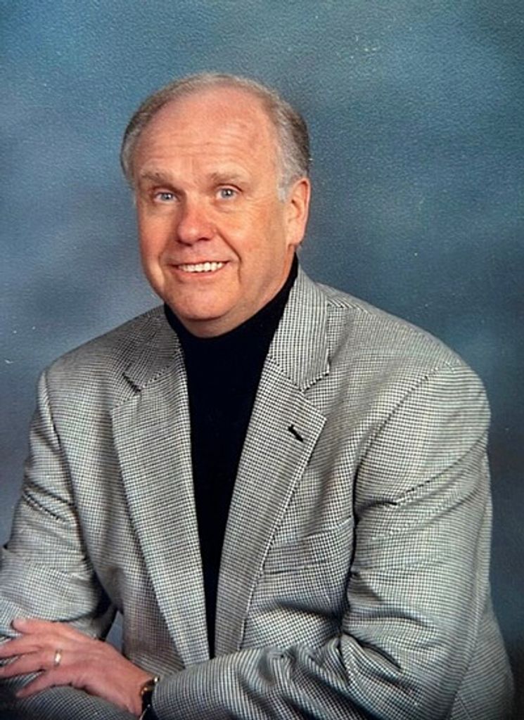 Lynn Russell Horsfall Profile Photo