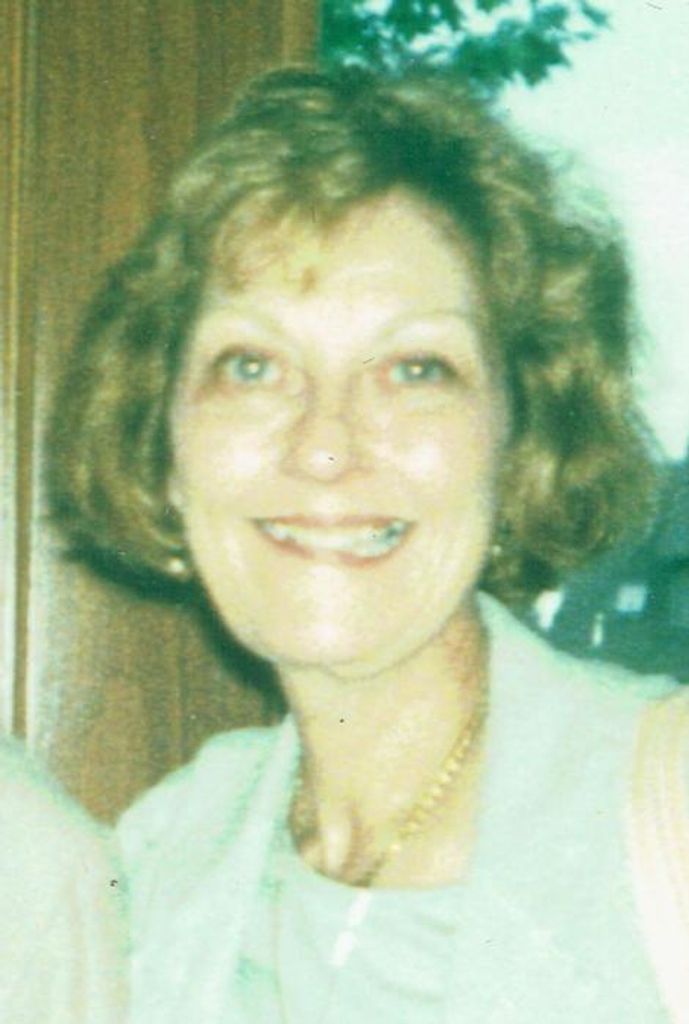 Martina "Tina" (Rodgers)  Lunardi Profile Photo
