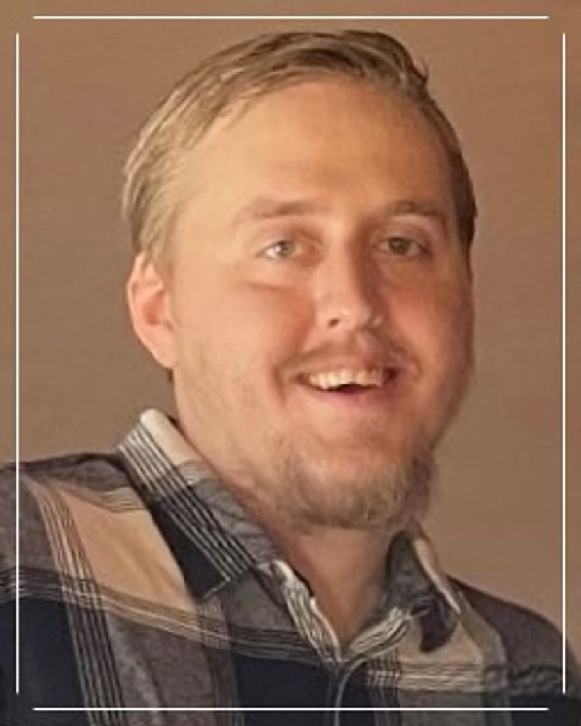 Tyler J. Russell Profile Photo