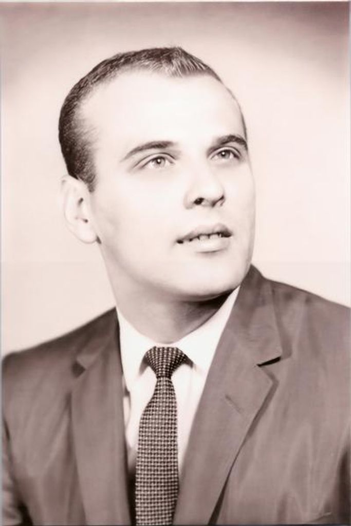 Edward J. Lichorobiec