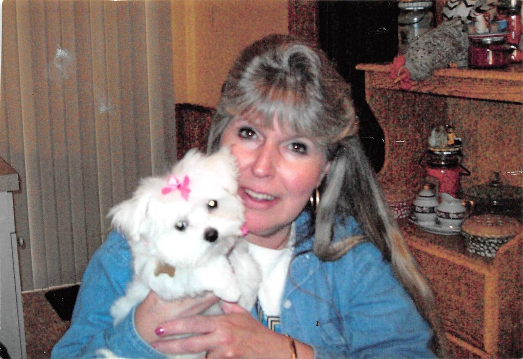 Andrea Holloway