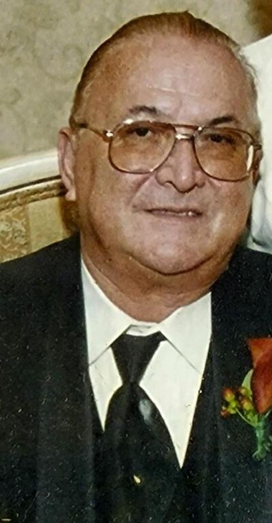 Robert Sandoval Torres Profile Photo