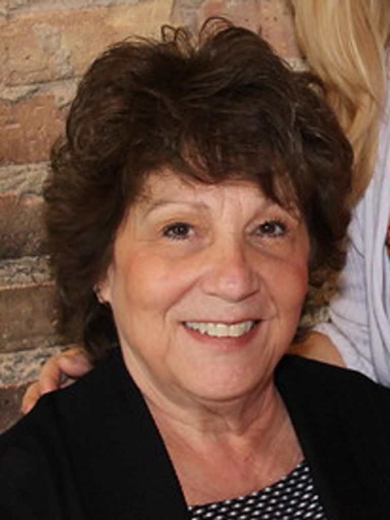 Donna Marie Svaicer, Nee Kowalski