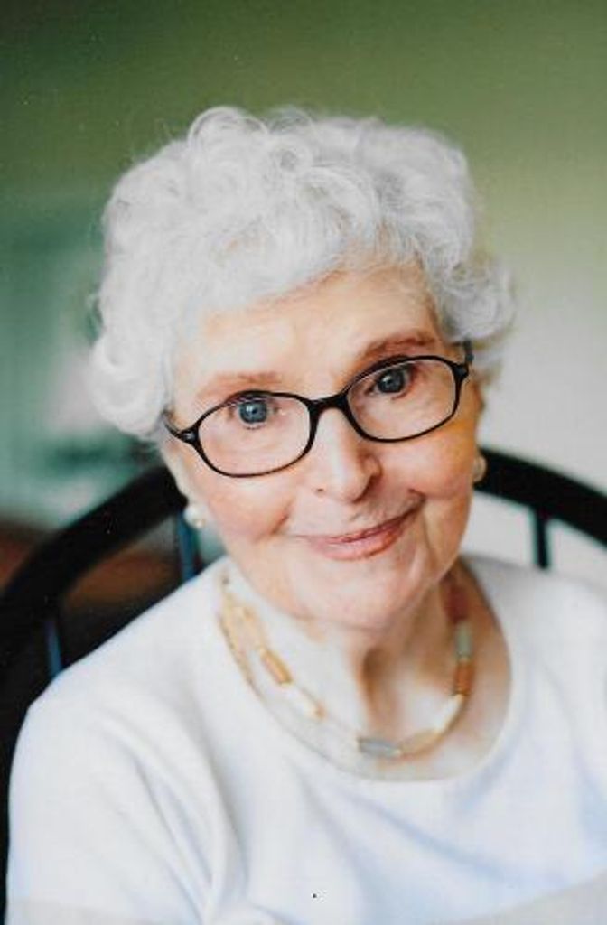 Elizabeth Mcrann Profile Photo