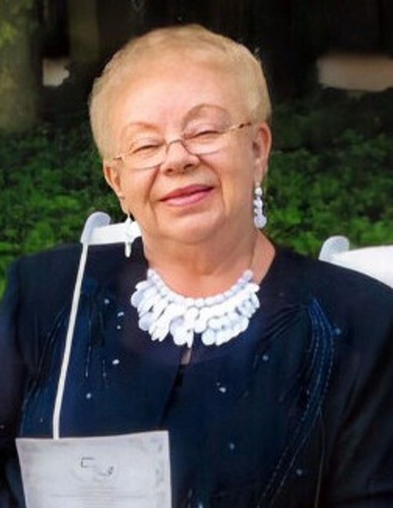 Isabelle Doucette