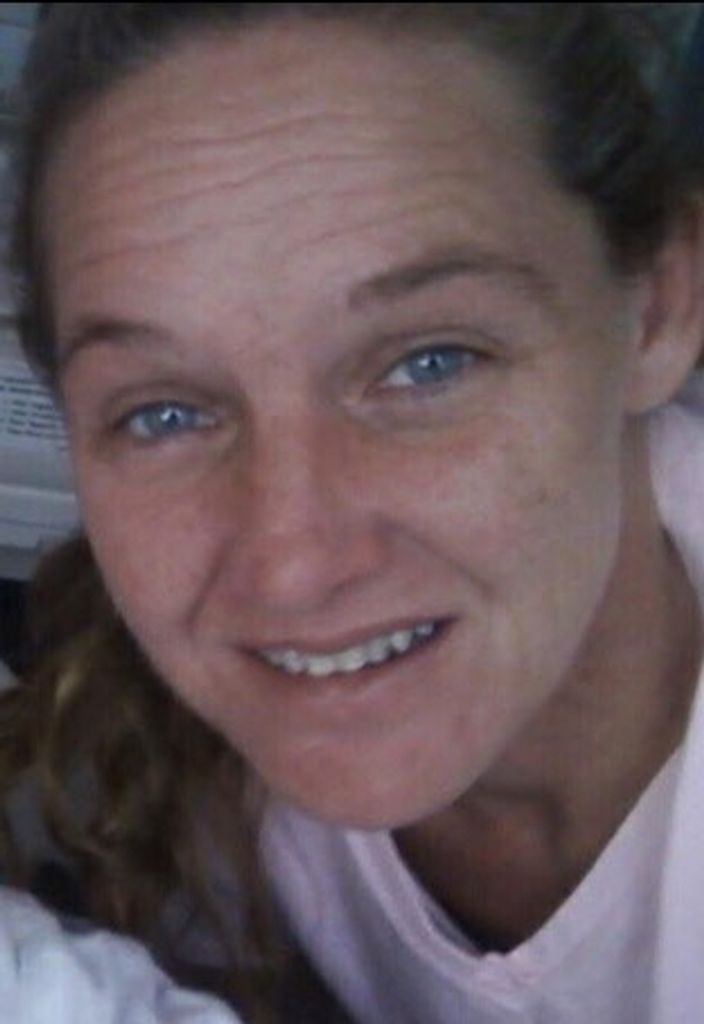 Lora Sue Hewitt Profile Photo