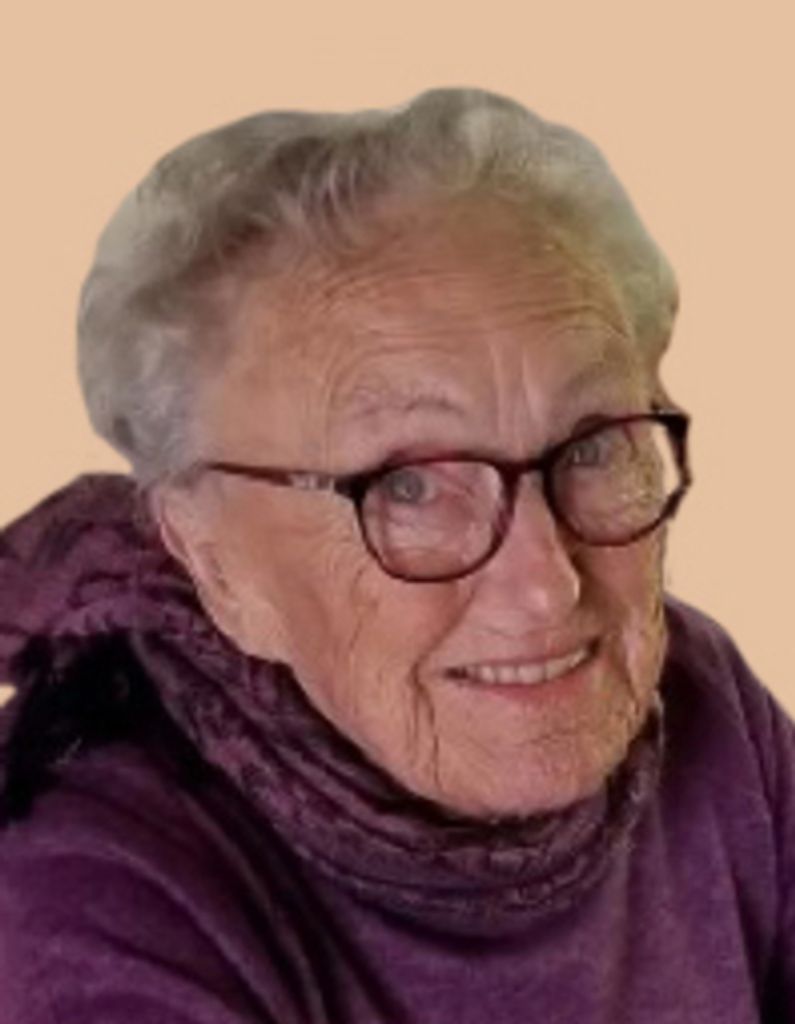 Vivian Carlin Profile Photo