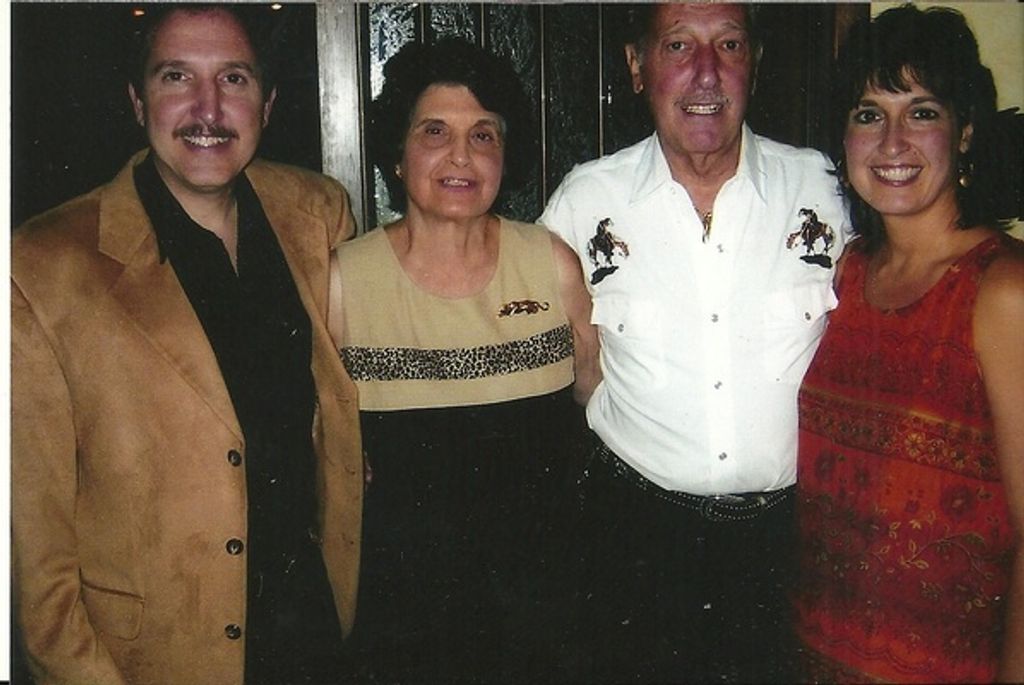 Lorraine Giambrone Profile Photo