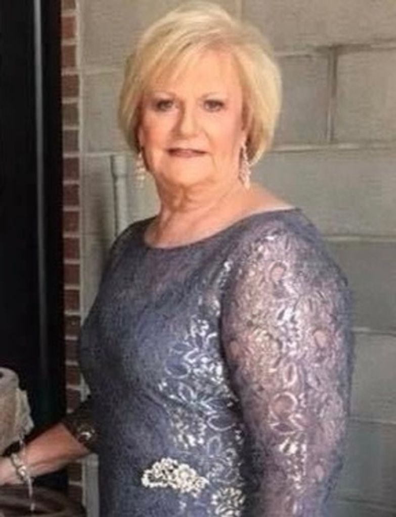 Anna Edwards Profile Photo