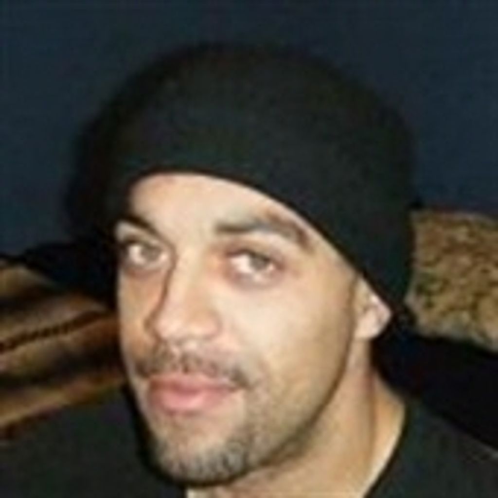 Omar  Sharif Thacker