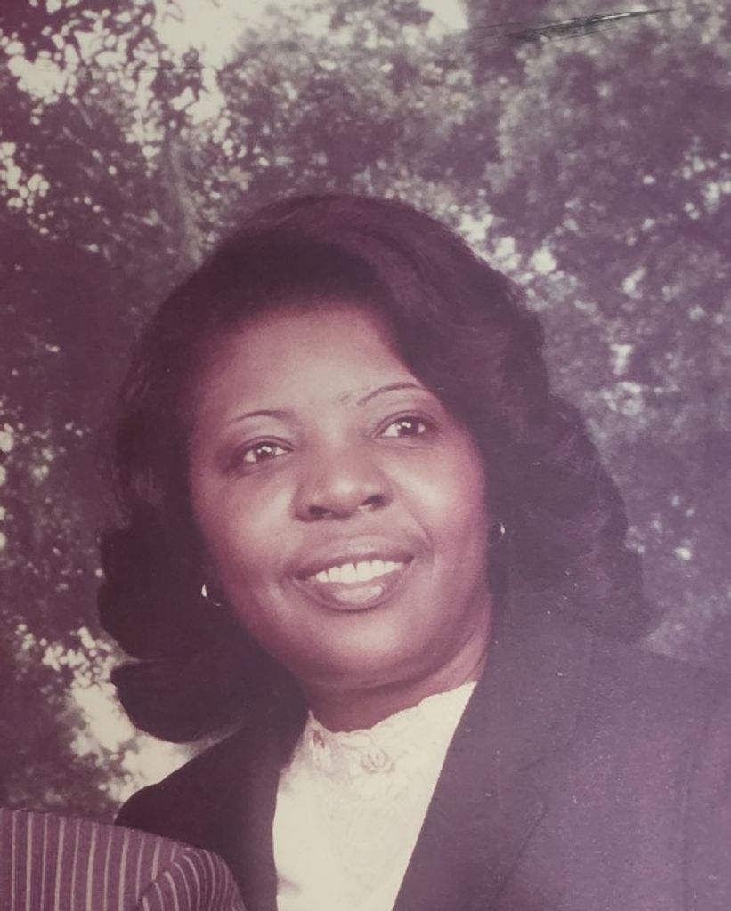 Ozella "Shudda" (Billops)  Gibson Profile Photo