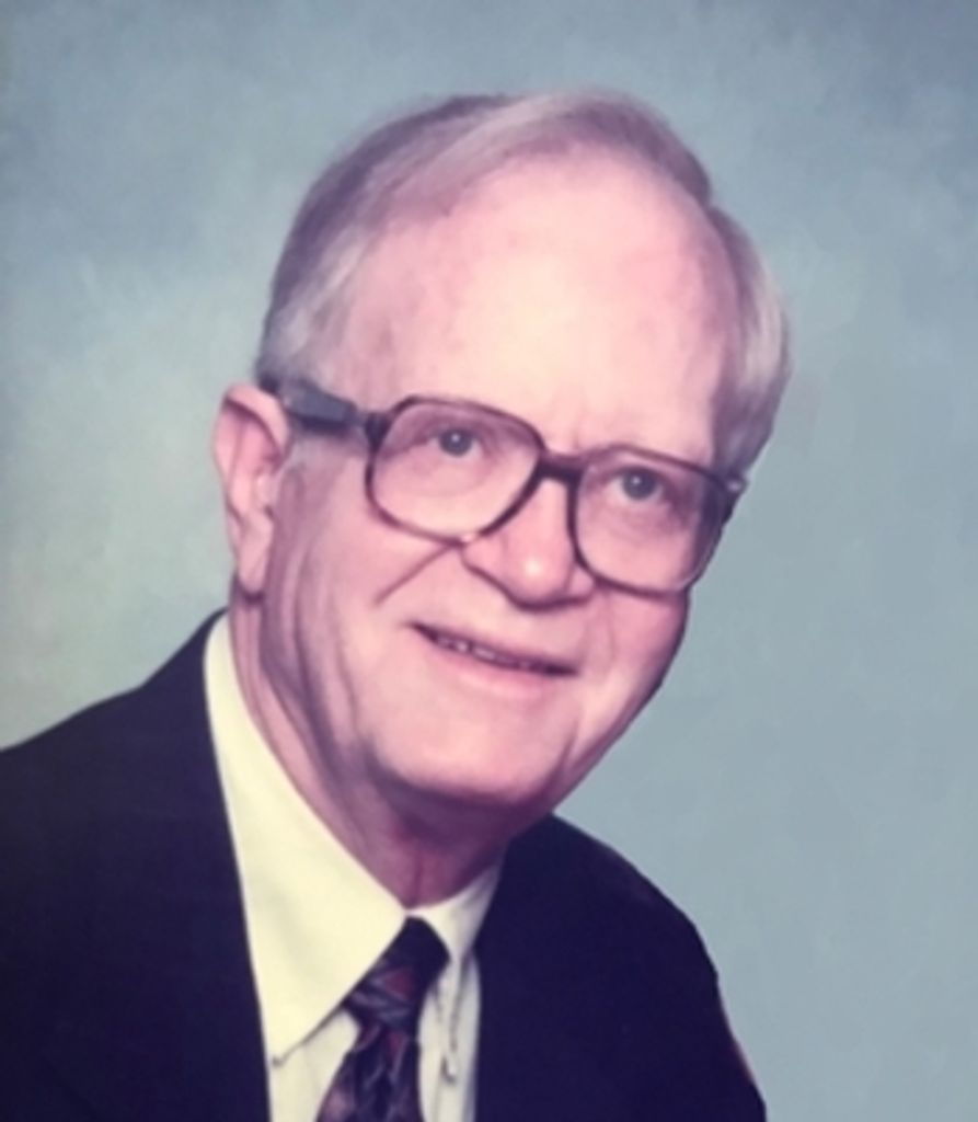 William Traynham "Bill" Dalton Jr.
