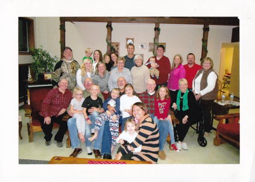 Linda Kay Davis photo gallery thumbnail 29 of 45