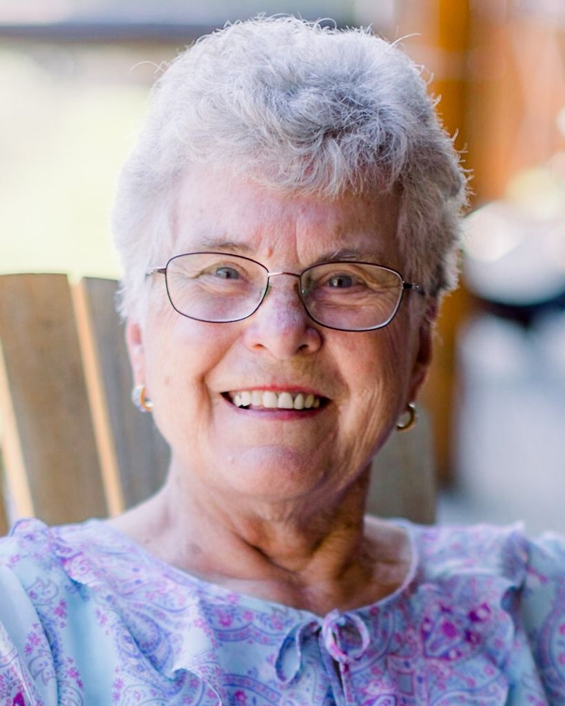 Claire Halpape Profile Photo