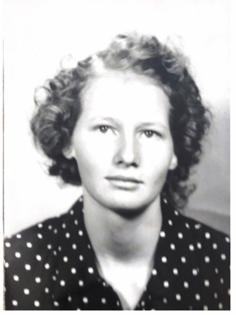 Betty Woodward Sims