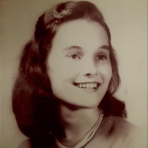 Carolyn Kitchens photo gallery thumbnail 1 of 1