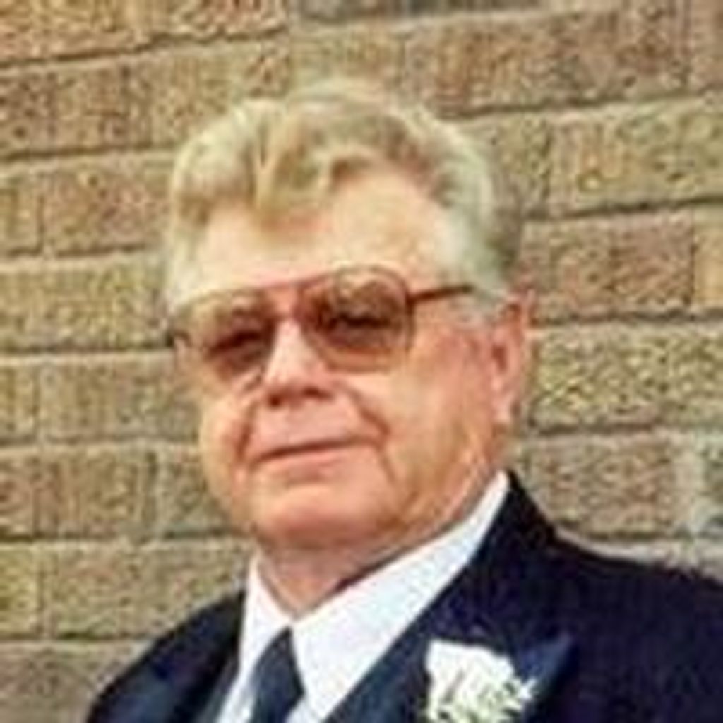 Kenneth  E. Reeb