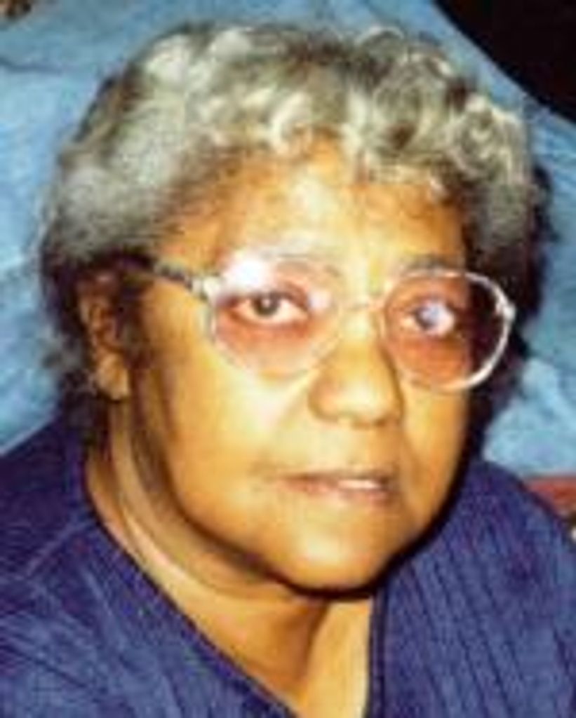 Lillian (Barboza) Barros