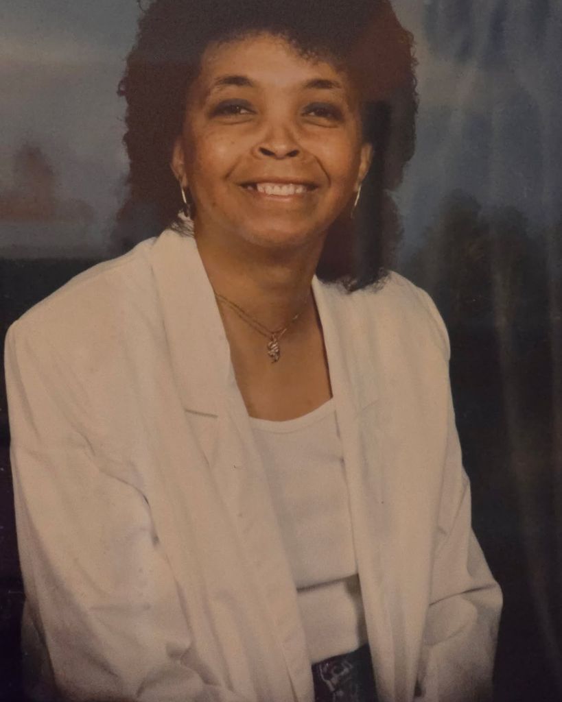 Lela Amos Hartz Profile Photo