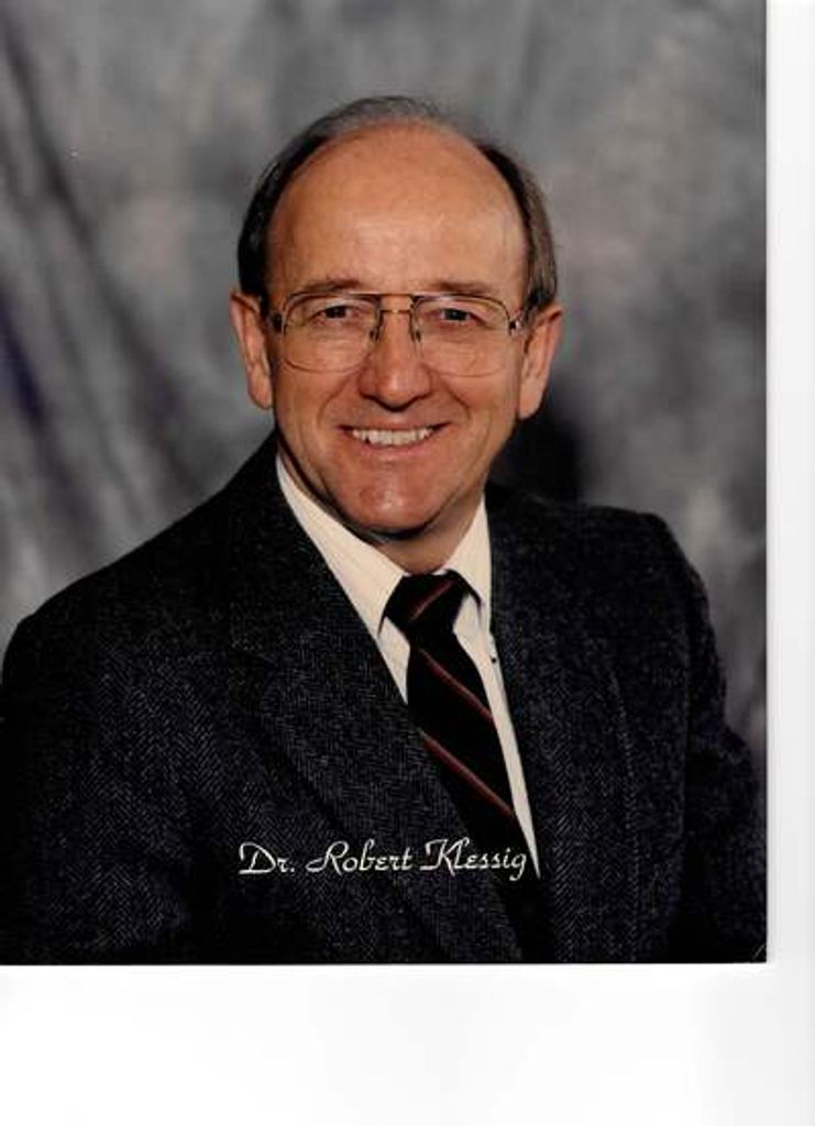 Dr. Robert S. Klessig Profile Photo