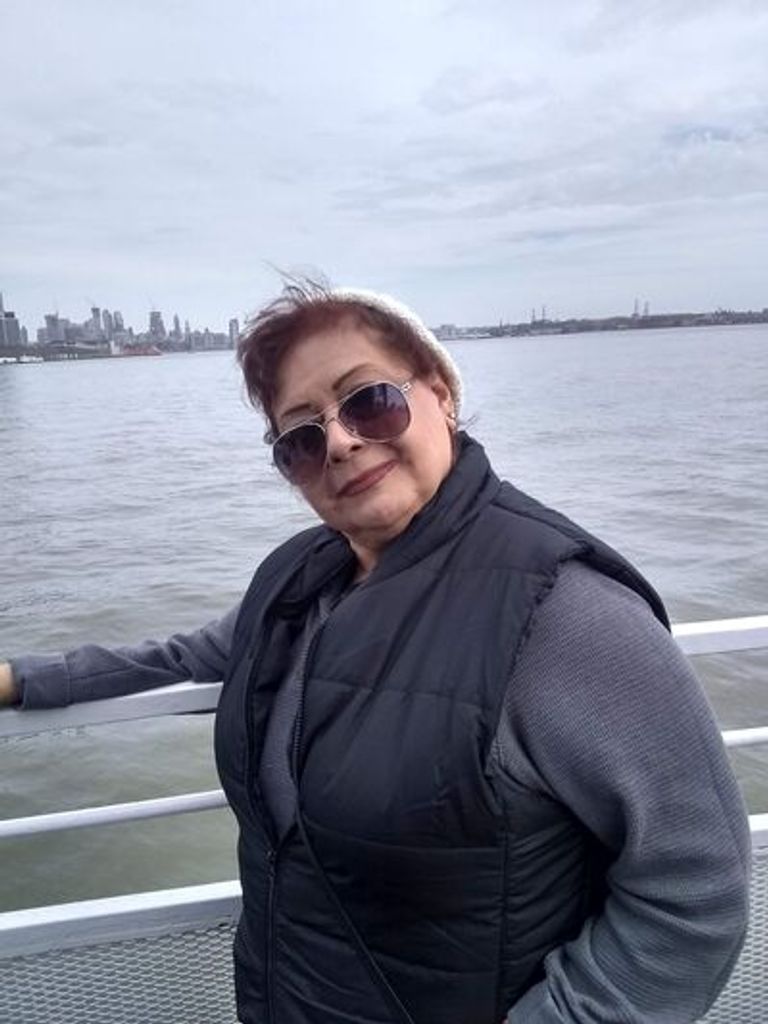 Yolanda Medellin Profile Photo