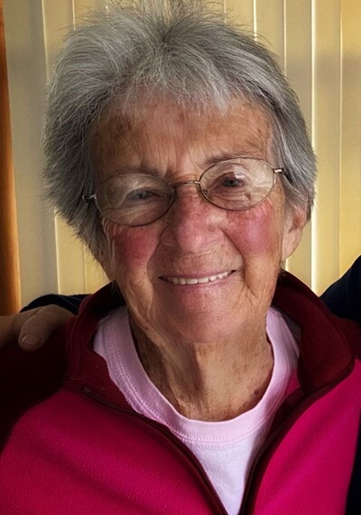 Irene Lyons Profile Photo
