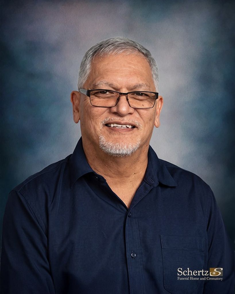 Roy Kalolo Kaeo Profile Photo