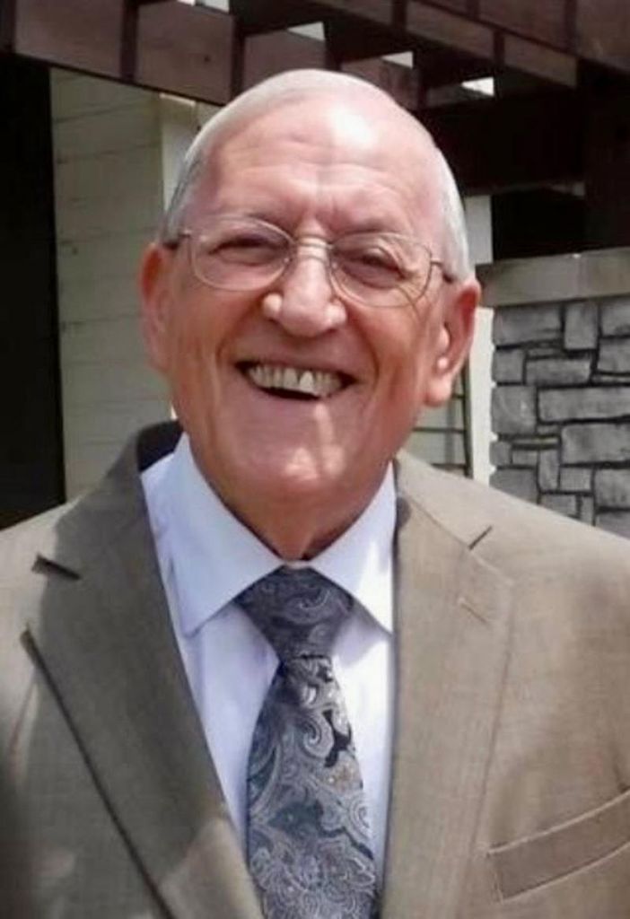 Tommy Lowe Curtis Profile Photo