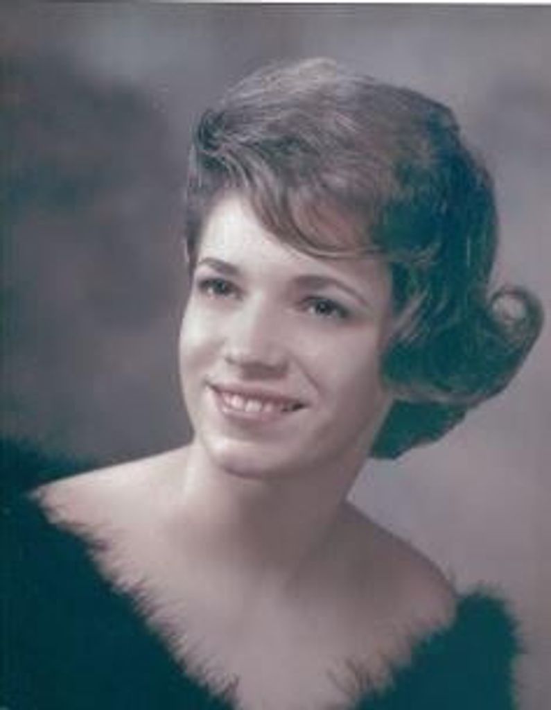 Roseann (Amicone)  Hackett