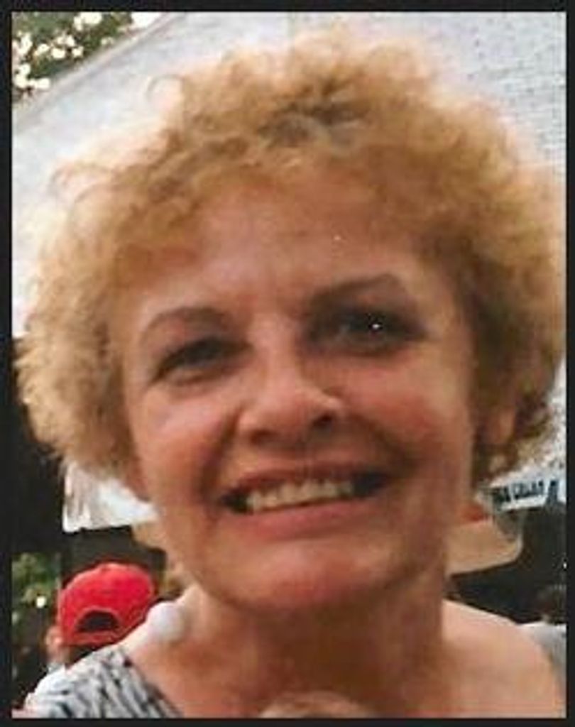 Anita Tchaikow Profile Photo