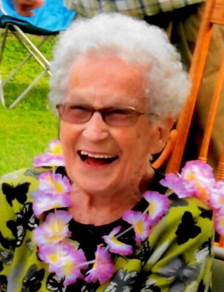 Sophie (Blaskowski)  Hansen Profile Photo