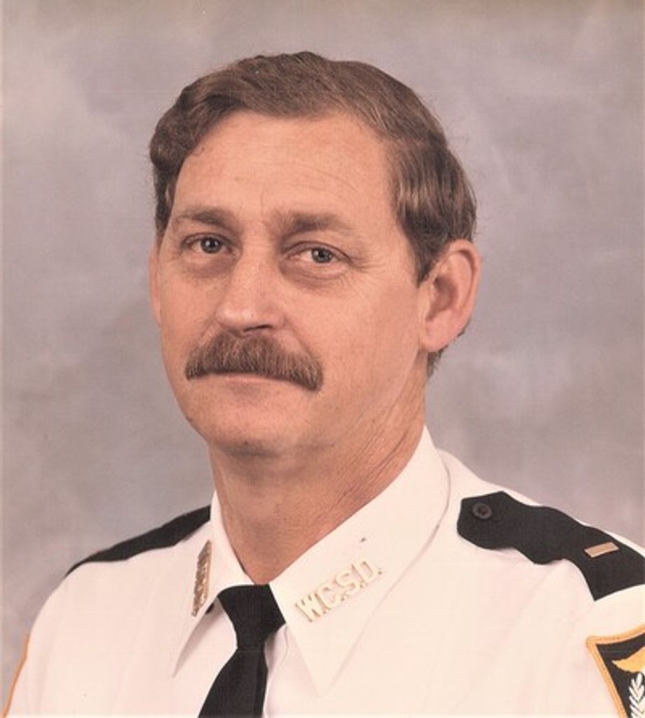Hayward Thomas Profile Photo