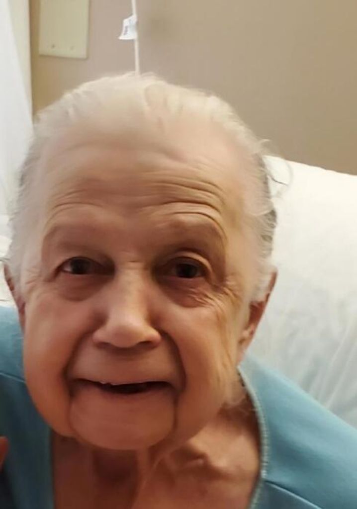 Mary Ruth (Moles)  Close