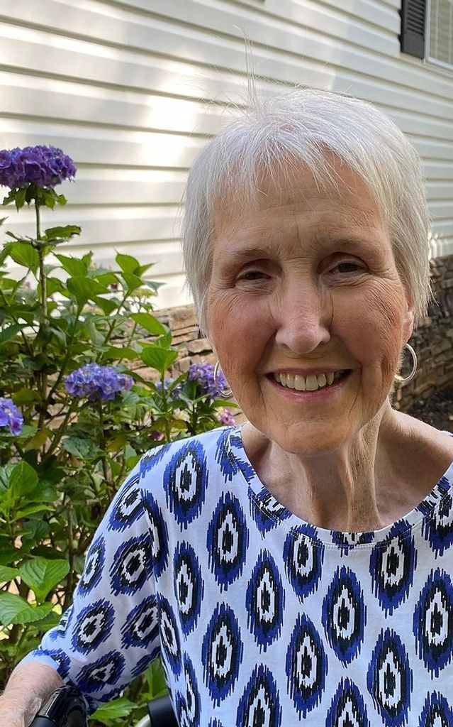 Helen Carol Couch Profile Photo