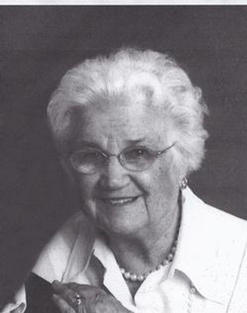 Stella Strollo Profile Photo