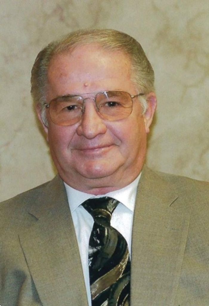 Lloyd Barnett Profile Photo