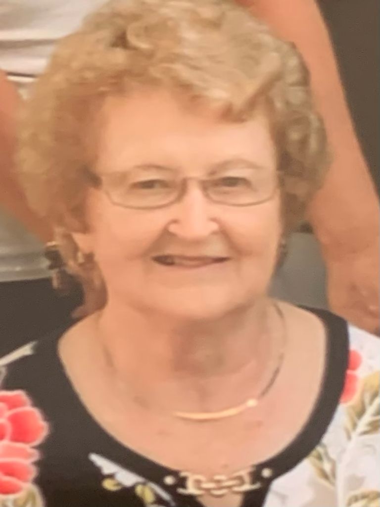 Anna Lou Weis Profile Photo