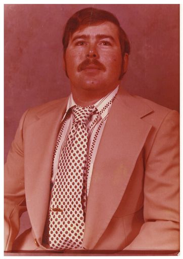 Gary L. Hall photo gallery thumbnail 91 of 354