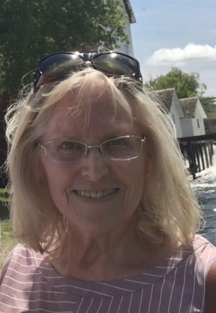 Faye Burrows Profile Photo