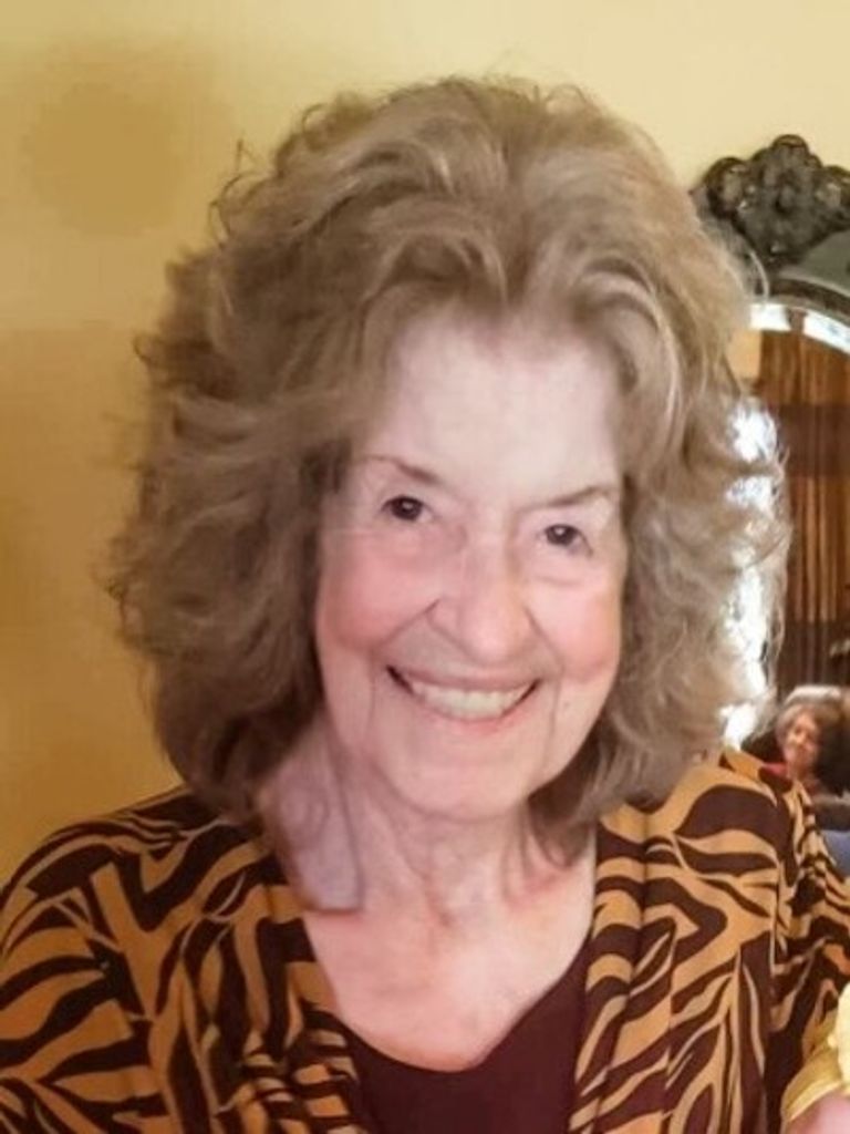 Lola Daphine Douglas Profile Photo