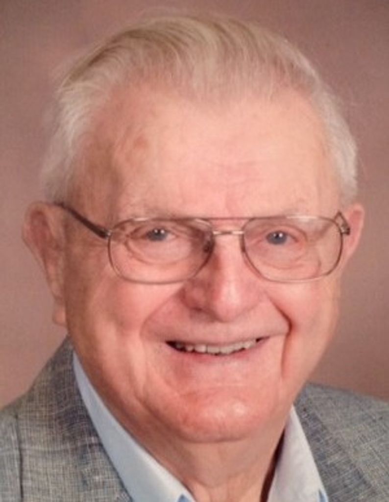 Clarence E Lumsden