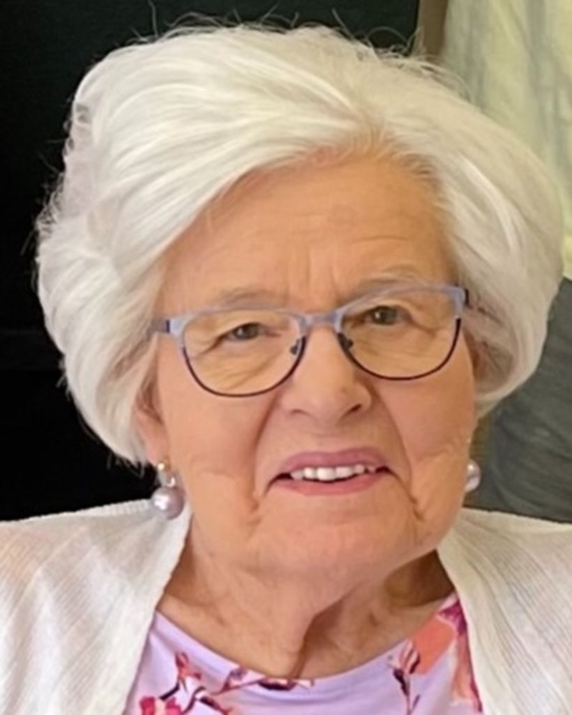 Sylvia Helen Nykolaishen Profile Photo