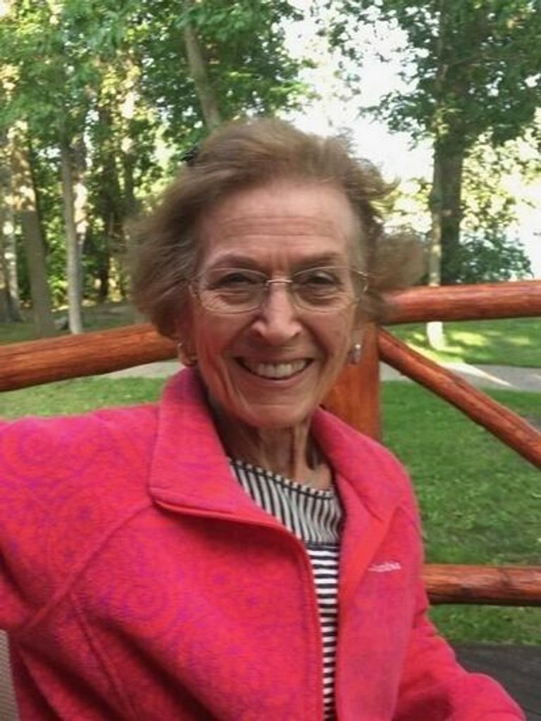 Sylvia Salvati Profile Photo