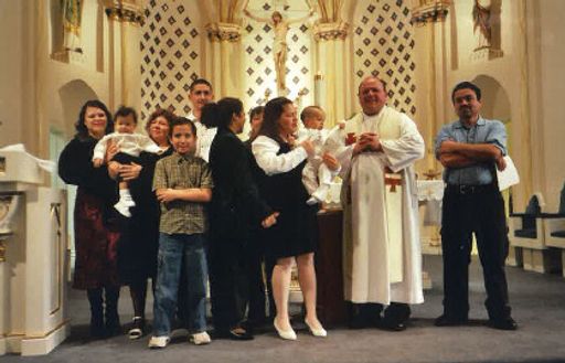 Josue Abraham Curiel photo gallery thumbnail 9 of 25