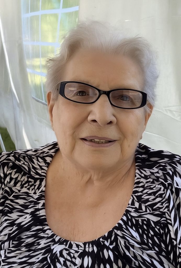 Helen Marie Cascanette Profile Photo